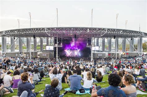 concerts at budweiser stage 2024.